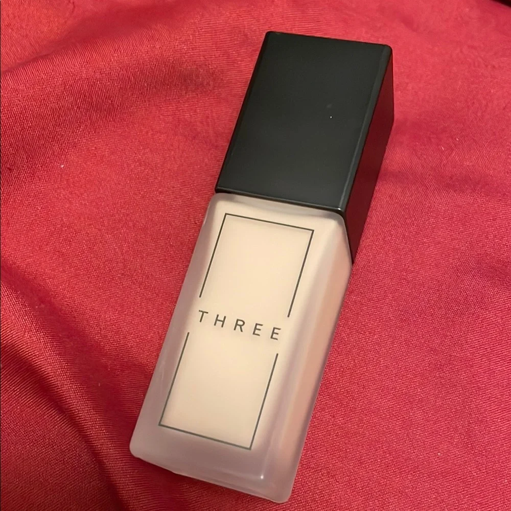 Japan Beauty Three advance Ethereal smooth operator fluid foundation
